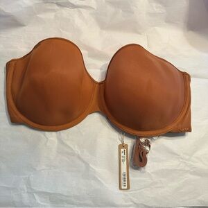 SKIMS Weightless Strapless Bra - 40DDD, Bronze